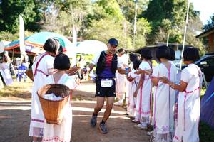 BIB: 2550
                            <button type="button" onclick="openModal(19048413)" class="btn btn-primary btn-sm float-right btn-popup" data-toggle="modal" data-target=".modal-high-quality">
                        <i class="fas fa-shopping-cart"></i> Add to Cart
                    </button>
                                            <button type="button" onclick="isThisMe(19048413, true)" class="btn btn-success btn-sm float-right btn-popup btn-isme hidden" data-toggle="tooltip" data-placement="bottom" title="นี่คือรูปของคุณใช่ไหม คลิกที่นี่เพื่อเอาเข้าอัลบั้ม">
                        <i class="fas fa-plus"></i> Add to album
                    </button>
                    <button type="button" onclick="isThisMe(19048413, false)" class="btn btn-warning btn-sm float-right btn-popup btn-isnotme hidden">
                        <i class="fas fa-ban"></i> Remove from album
                    </button>